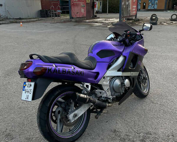 Кавасакі ZZR 600, об'ємом двигуна 0.6 л та пробігом 55 тис. км за 2599 $, фото 2 на Automoto.ua