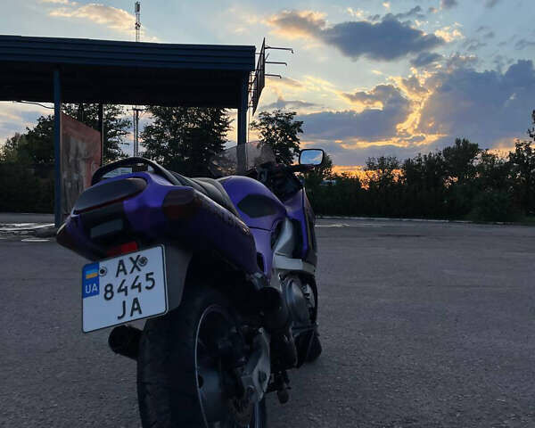 Кавасакі ZZR 600, об'ємом двигуна 0.6 л та пробігом 55 тис. км за 2599 $, фото 3 на Automoto.ua
