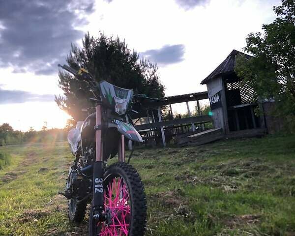 Зеленый Кайо AU 300, объемом двигателя 0 л и пробегом 112 тыс. км за 1200 $, фото 1 на Automoto.ua