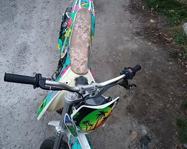 Белый Кайо K2, объемом двигателя 0.22 л и пробегом 35 тыс. км за 1175 $, фото 15 на Automoto.ua