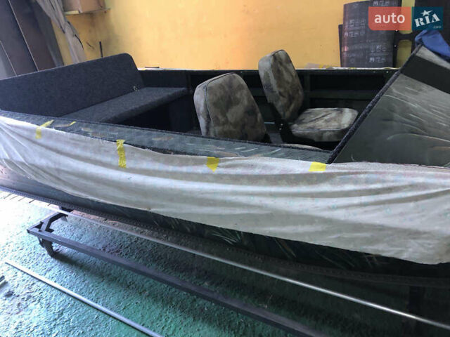 Казанка 5М 1980 у Житомирі на Automoto.ua Казанка 5М, об'ємом двигуна 0 л та пробігом 0 тис. км за 10000 $, фото 9 на Automoto.ua