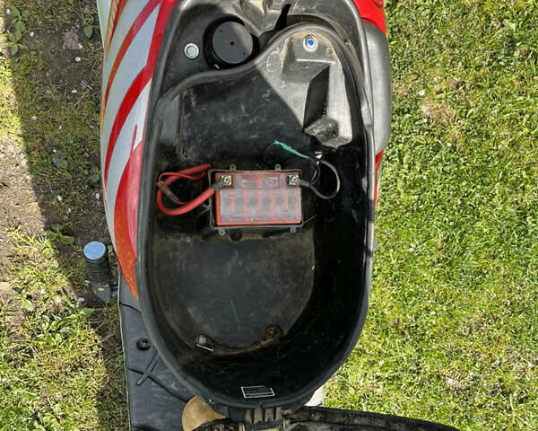 Кивей Ураган, объемом двигателя 0.05 л и пробегом 12 тыс. км за 116 $, фото 4 на Automoto.ua