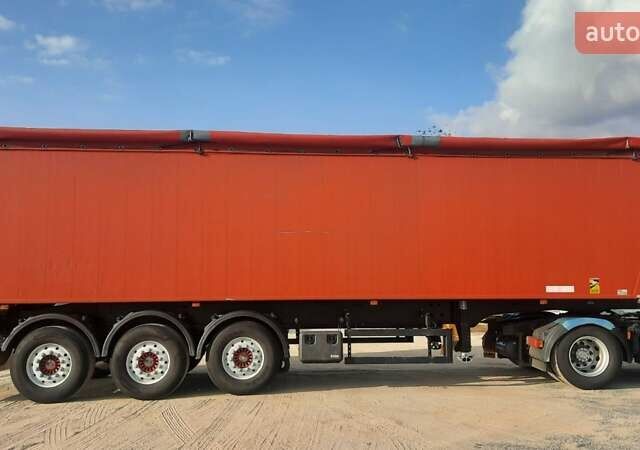 Красный Кемпф СКМ, объемом двигателя 0 л и пробегом 200 тыс. км за 28000 $, фото 4 на Automoto.ua