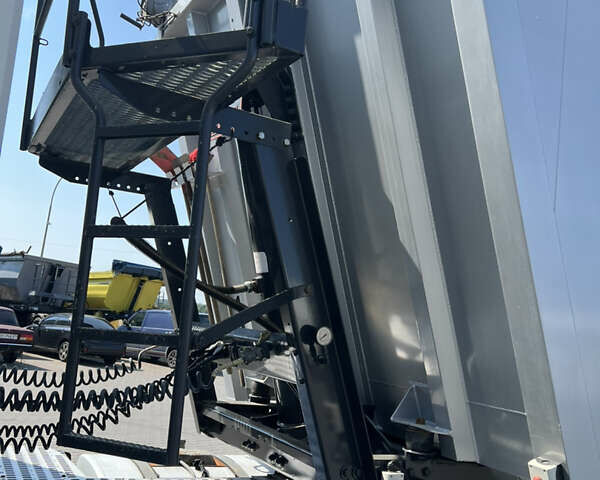 Серый Кемпф СКМ, объемом двигателя 0 л и пробегом 1 тыс. км за 31050 $, фото 7 на Automoto.ua