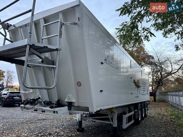 Білий Кемпф SP, об'ємом двигуна 0 л та пробігом 2 тис. км за 32769 $, фото 15 на Automoto.ua