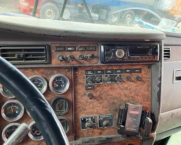 Синий Кенворт T800, объемом двигателя 0 л и пробегом 1000 тыс. км за 25000 $, фото 5 на Automoto.ua