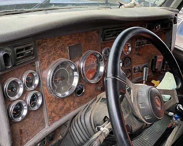 Синий Кенворт T800, объемом двигателя 0 л и пробегом 1000 тыс. км за 25000 $, фото 6 на Automoto.ua