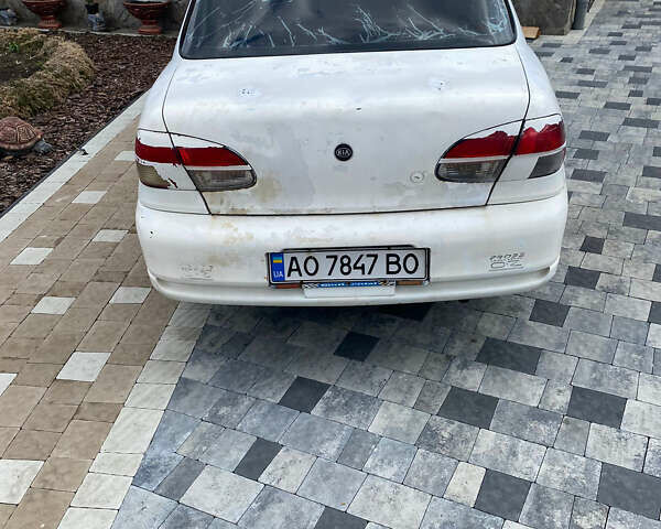 Белый Киа Авелла, объемом двигателя 1.5 л и пробегом 300 тыс. км за 1500 $, фото 3 на Automoto.ua