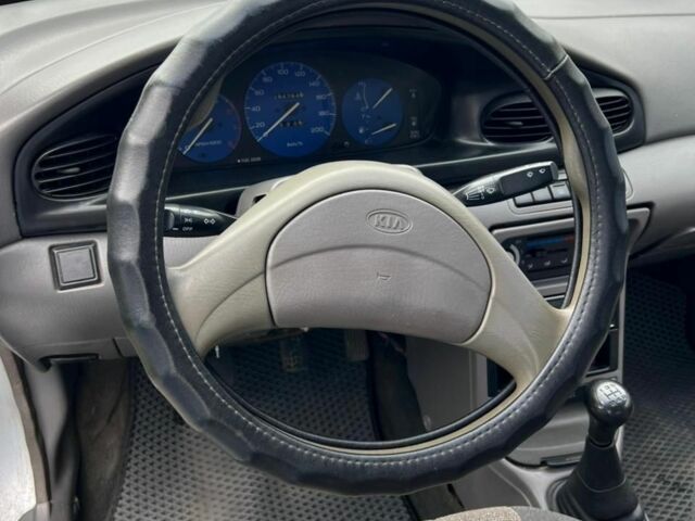 Серый Киа Авелла, объемом двигателя 1.5 л и пробегом 285 тыс. км за 2000 $, фото 4 на Automoto.ua