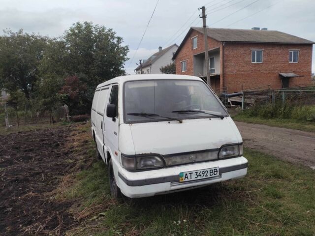 Білий Кіа Беста, об'ємом двигуна 2.2 л та пробігом 300 тис. км за 950 $, фото 4 на Automoto.ua