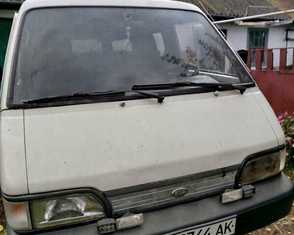 Белый Киа Беста, объемом двигателя 0 л и пробегом 150 тыс. км за 2000 $, фото 6 на Automoto.ua