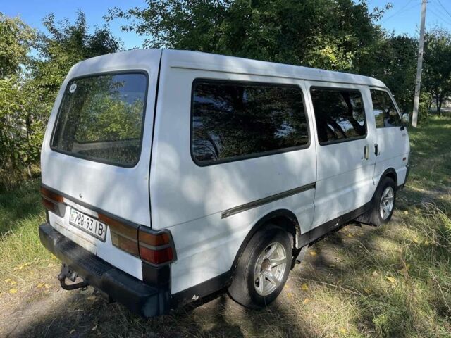 Белый Киа Беста, объемом двигателя 2.2 л и пробегом 500 тыс. км за 1550 $, фото 3 на Automoto.ua