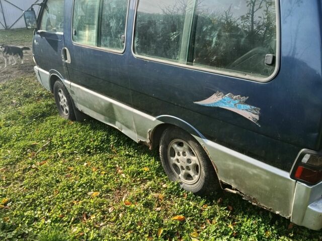 Синій Кіа Беста, об'ємом двигуна 2 л та пробігом 280 тис. км за 979 $, фото 3 на Automoto.ua