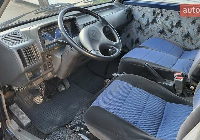 Синий Киа Беста, объемом двигателя 2.2 л и пробегом 195 тыс. км за 4100 $, фото 8 на Automoto.ua