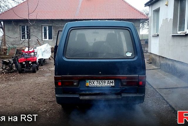 Синий Киа Беста, объемом двигателя 2.2 л и пробегом 330 тыс. км за 1300 $, фото 3 на Automoto.ua