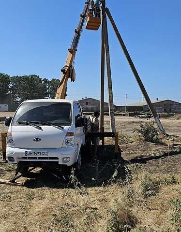 Белый Киа Бонго, объемом двигателя 2.9 л и пробегом 208 тыс. км за 20000 $, фото 9 на Automoto.ua