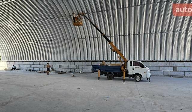 Белый Киа Бонго, объемом двигателя 2.9 л и пробегом 208 тыс. км за 20000 $, фото 10 на Automoto.ua