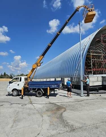 Белый Киа Бонго, объемом двигателя 2.9 л и пробегом 208 тыс. км за 20000 $, фото 14 на Automoto.ua