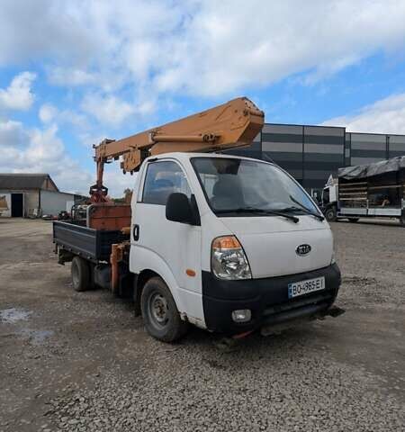 Білий Кіа Бонго, об'ємом двигуна 2.48 л та пробігом 220 тис. км за 25000 $, фото 19 на Automoto.ua