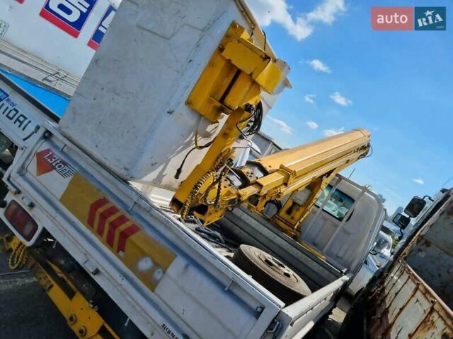 Белый Киа Бонго, объемом двигателя 2.9 л и пробегом 120 тыс. км за 8000 $, фото 4 на Automoto.ua
