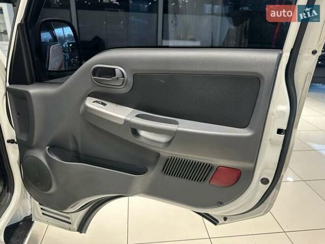 Белый Киа Бонго, объемом двигателя 2.5 л и пробегом 167 тыс. км за 23700 $, фото 24 на Automoto.ua