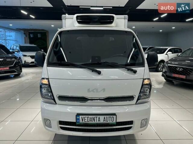 Белый Киа Бонго, объемом двигателя 2.5 л и пробегом 167 тыс. км за 23700 $, фото 1 на Automoto.ua