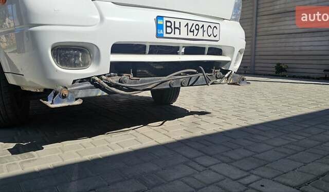 Белый Киа Бонго, объемом двигателя 2.9 л и пробегом 207 тыс. км за 15000 $, фото 6 на Automoto.ua