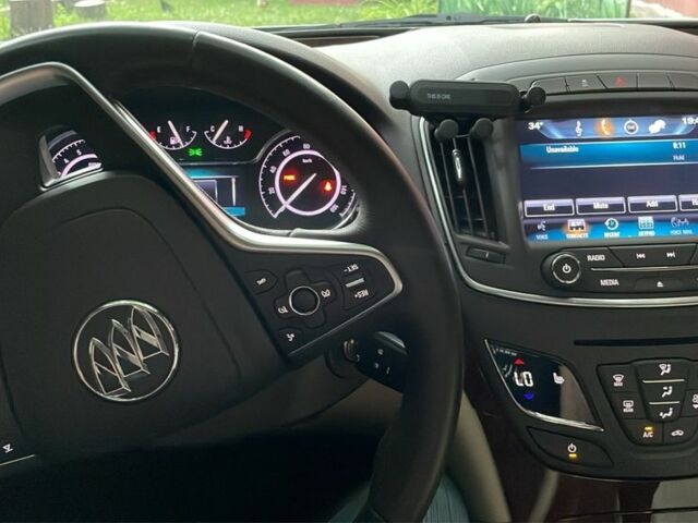 Белый Киа Каденза, объемом двигателя 2 л и пробегом 147 тыс. км за 9000 $, фото 9 на Automoto.ua