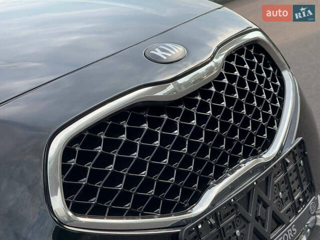 Чорний Кіа Каденза, об'ємом двигуна 3.3 л та пробігом 270 тис. км за 9300 $, фото 5 на Automoto.ua