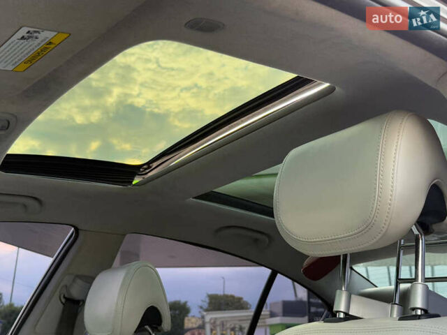 Чорний Кіа Каденза, об'ємом двигуна 3.3 л та пробігом 270 тис. км за 9300 $, фото 37 на Automoto.ua