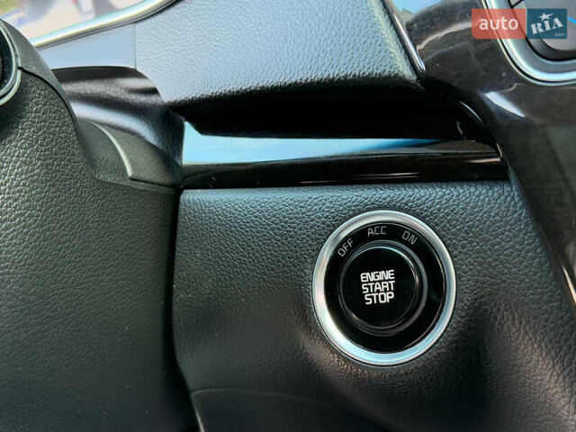 Чорний Кіа Каденза, об'ємом двигуна 3.3 л та пробігом 270 тис. км за 9300 $, фото 33 на Automoto.ua