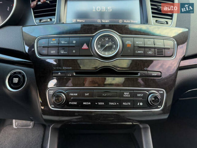 Чорний Кіа Каденза, об'ємом двигуна 3.3 л та пробігом 270 тис. км за 9300 $, фото 32 на Automoto.ua