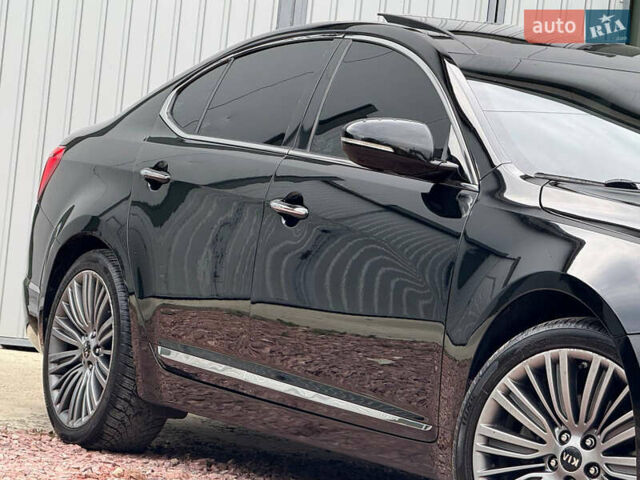 Черный Киа Каденза, объемом двигателя 3.3 л и пробегом 390 тыс. км за 9350 $, фото 3 на Automoto.ua