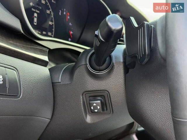 Чорний Кіа Каденза, об'ємом двигуна 3.3 л та пробігом 270 тис. км за 9300 $, фото 29 на Automoto.ua