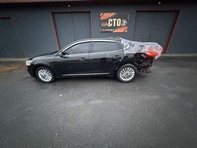 Черный Киа Каденза, объемом двигателя 3 л и пробегом 380 тыс. км за 8200 $, фото 3 на Automoto.ua