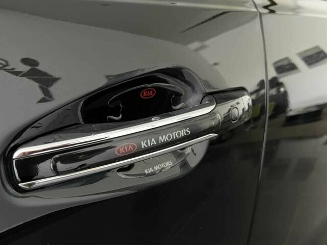 Черный Киа Каденза, объемом двигателя 2.4 л и пробегом 136 тыс. км за 15500 $, фото 11 на Automoto.ua