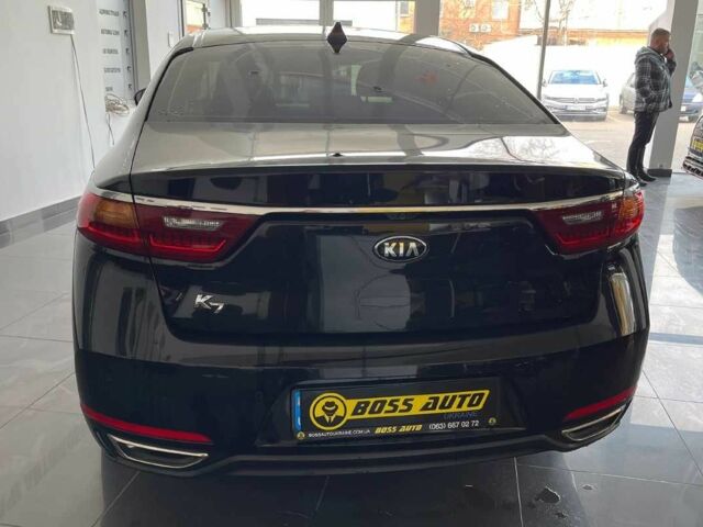 Черный Киа Каденза, объемом двигателя 2.4 л и пробегом 136 тыс. км за 15500 $, фото 5 на Automoto.ua