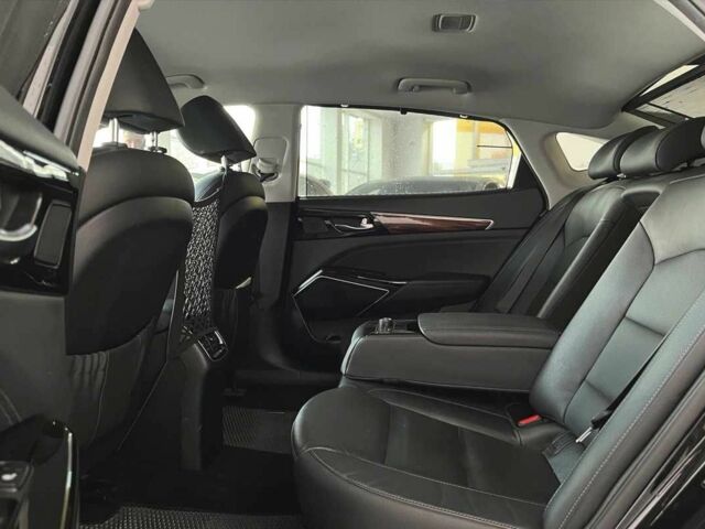 Черный Киа Каденза, объемом двигателя 2.4 л и пробегом 136 тыс. км за 15500 $, фото 15 на Automoto.ua