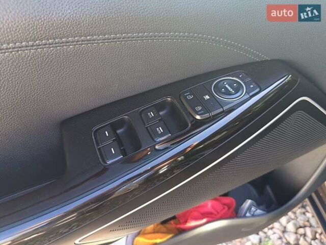 Черный Киа Каденза, объемом двигателя 3.34 л и пробегом 93 тыс. км за 14500 $, фото 19 на Automoto.ua