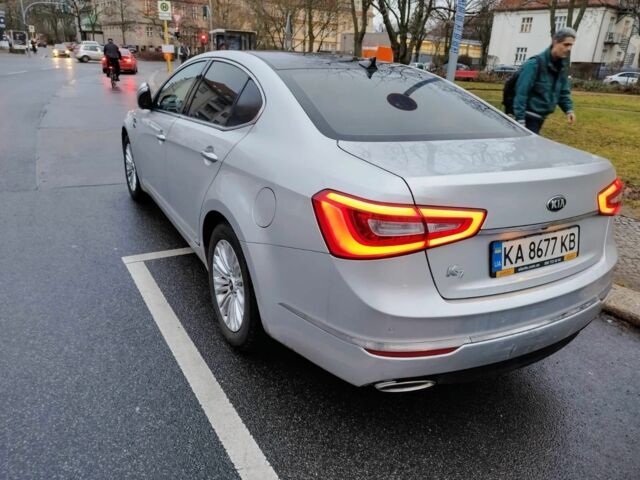 Серый Киа Каденза, объемом двигателя 3 л и пробегом 203 тыс. км за 8500 $, фото 1 на Automoto.ua