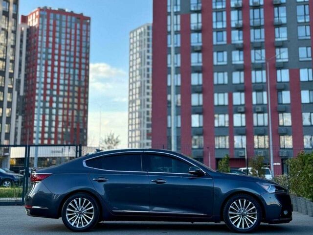 Серый Киа Каденза, объемом двигателя 3.3 л и пробегом 105 тыс. км за 11900 $, фото 6 на Automoto.ua