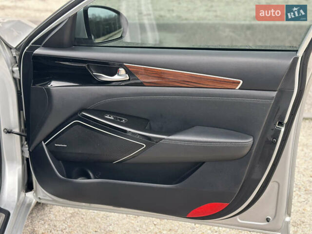 Сірий Кіа Каденза, об'ємом двигуна 3.34 л та пробігом 90 тис. км за 15900 $, фото 22 на Automoto.ua