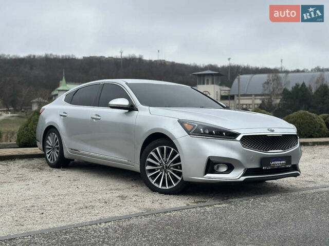 Сірий Кіа Каденза, об'ємом двигуна 3.34 л та пробігом 90 тис. км за 15900 $, фото 1 на Automoto.ua