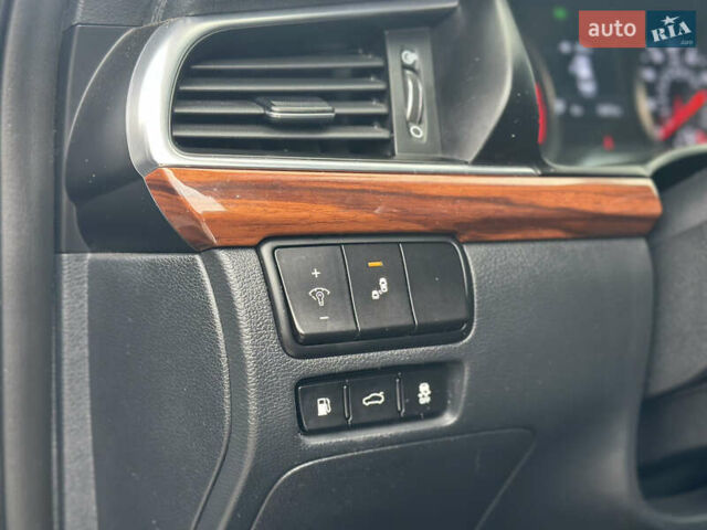 Сірий Кіа Каденза, об'ємом двигуна 3.34 л та пробігом 90 тис. км за 15900 $, фото 13 на Automoto.ua