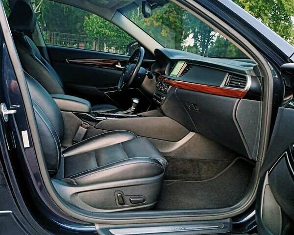 Синий Киа Каденза, объемом двигателя 3.34 л и пробегом 130 тыс. км за 17800 $, фото 4 на Automoto.ua