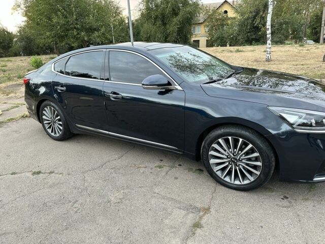 Синий Киа Каденза, объемом двигателя 3 л и пробегом 206 тыс. км за 18000 $, фото 3 на Automoto.ua