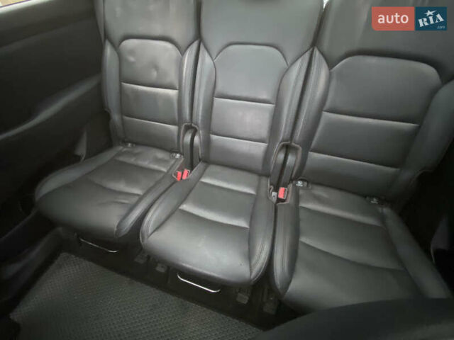 Белый Киа Каренс, объемом двигателя 1.7 л и пробегом 276 тыс. км за 12700 $, фото 14 на Automoto.ua