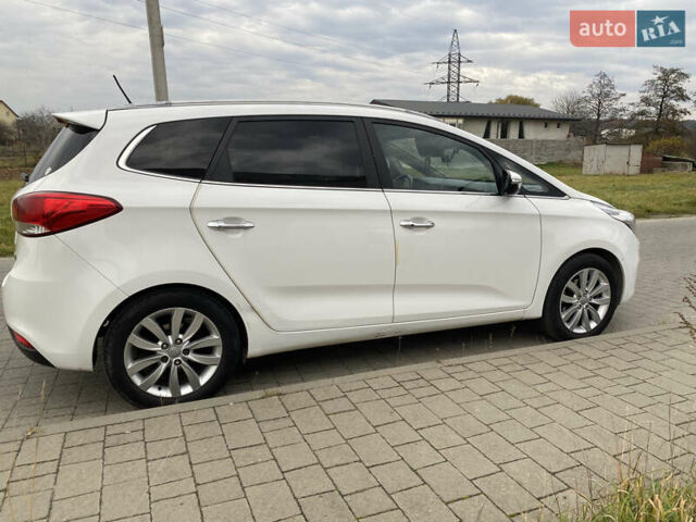 Белый Киа Каренс, объемом двигателя 1.7 л и пробегом 276 тыс. км за 12700 $, фото 6 на Automoto.ua