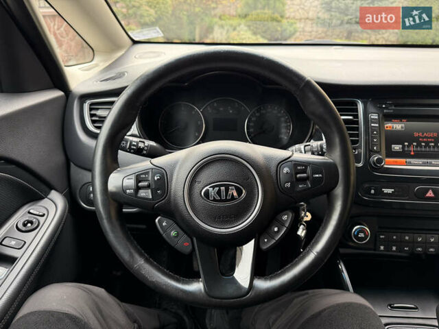 Белый Киа Каренс, объемом двигателя 1.7 л и пробегом 196 тыс. км за 11974 $, фото 28 на Automoto.ua