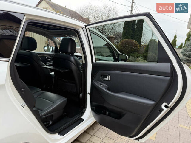 Белый Киа Каренс, объемом двигателя 1.7 л и пробегом 196 тыс. км за 11974 $, фото 61 на Automoto.ua